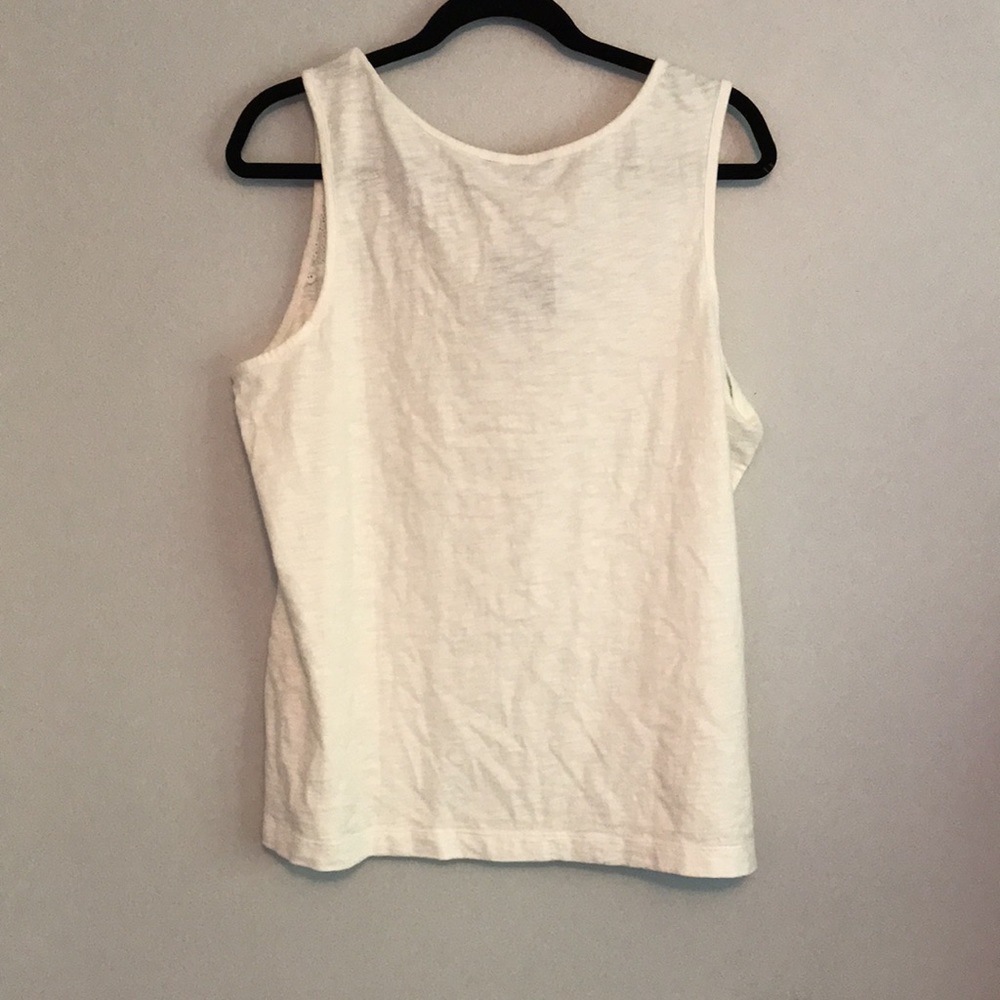 NWT white tank with eyelet details - Picture 4 of 13
